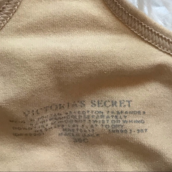 2 Victoria’s Secret Bras🌺🚨FINAL PRICE🚨 - Picture 4 of 5